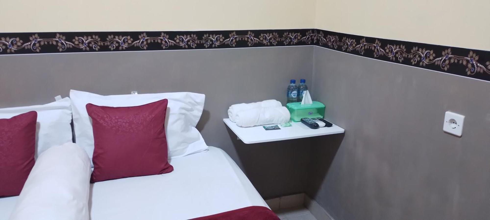 New Kami Homestay Banyuwangi  Exteriör bild