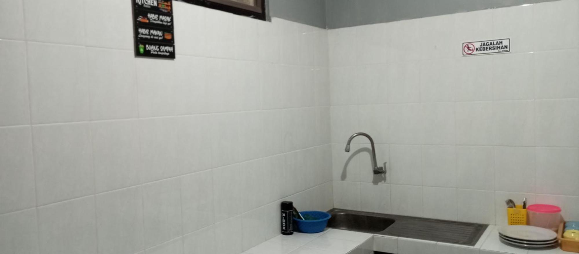 New Kami Homestay Banyuwangi  Exteriör bild