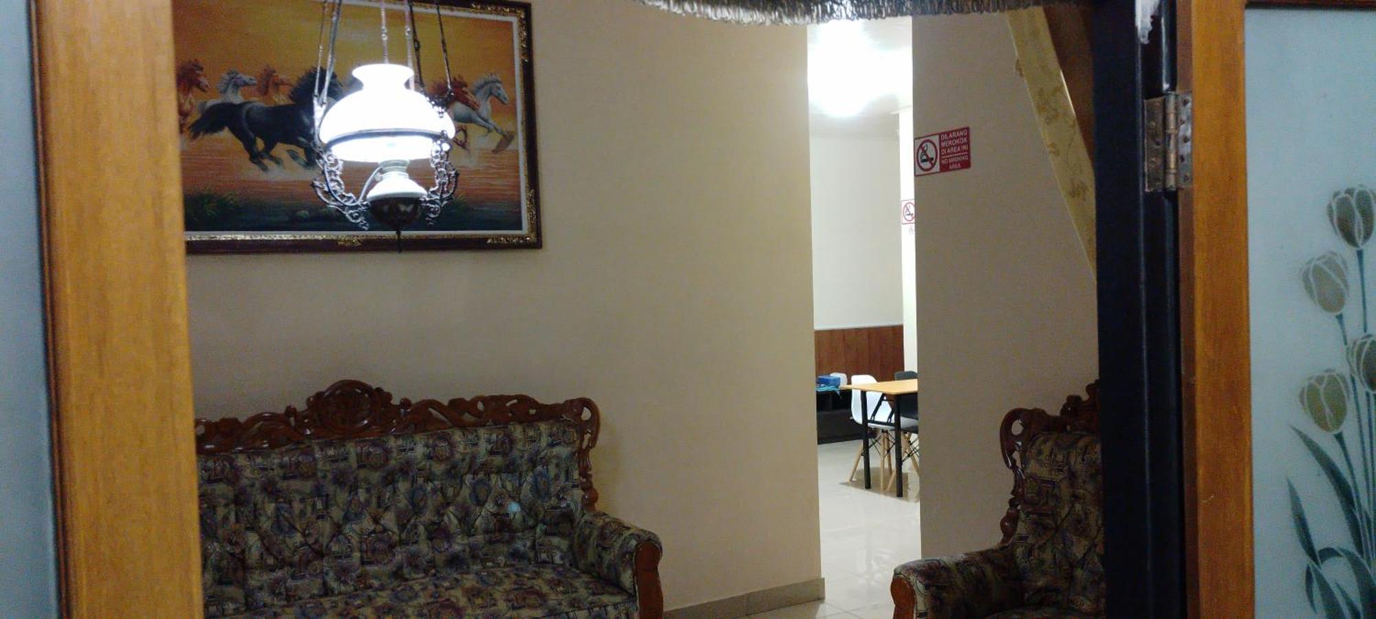 New Kami Homestay Banyuwangi  Exteriör bild