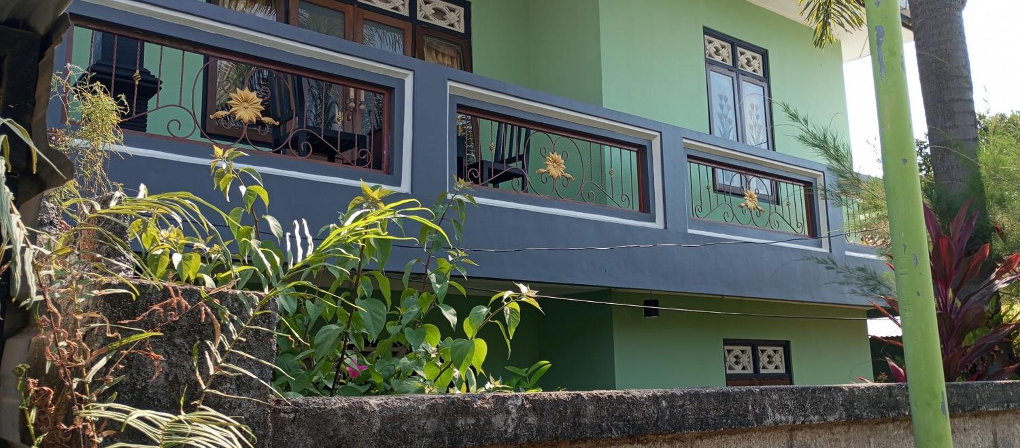 New Kami Homestay Banyuwangi  Exteriör bild