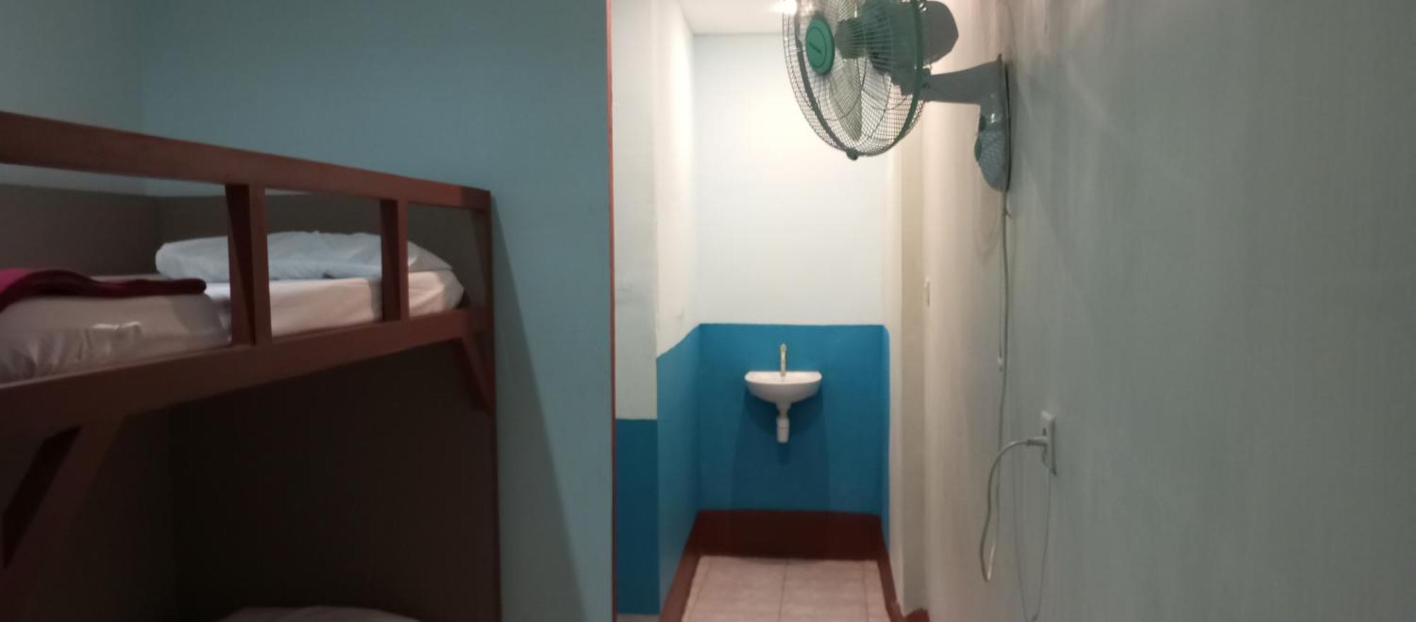 New Kami Homestay Banyuwangi  Exteriör bild